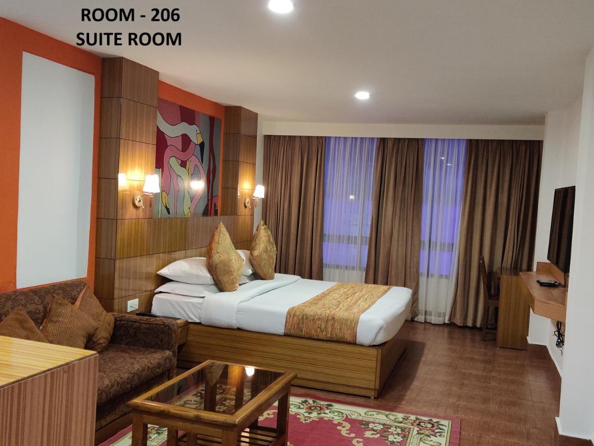 Hotel Tarayana Gangtok Buitenkant foto