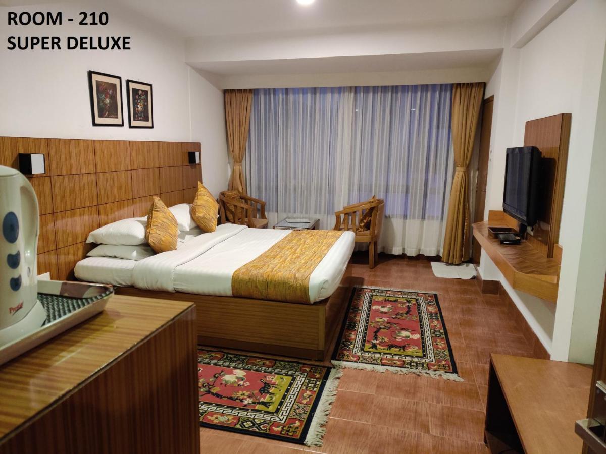 Hotel Tarayana Gangtok Buitenkant foto