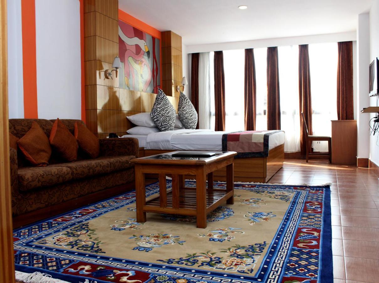 Hotel Tarayana Gangtok Buitenkant foto