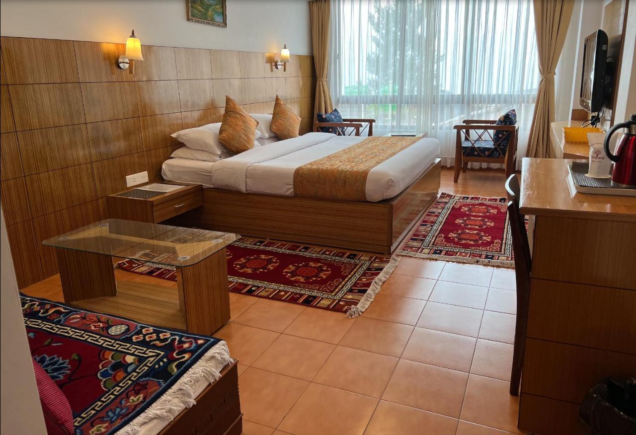 Hotel Tarayana Gangtok Buitenkant foto